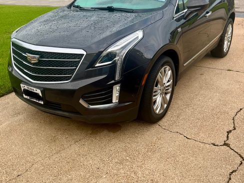 Used 2017 Cadillac XT5 Premium Luxury w/ Driver Assist Package AWD/4WD image 1