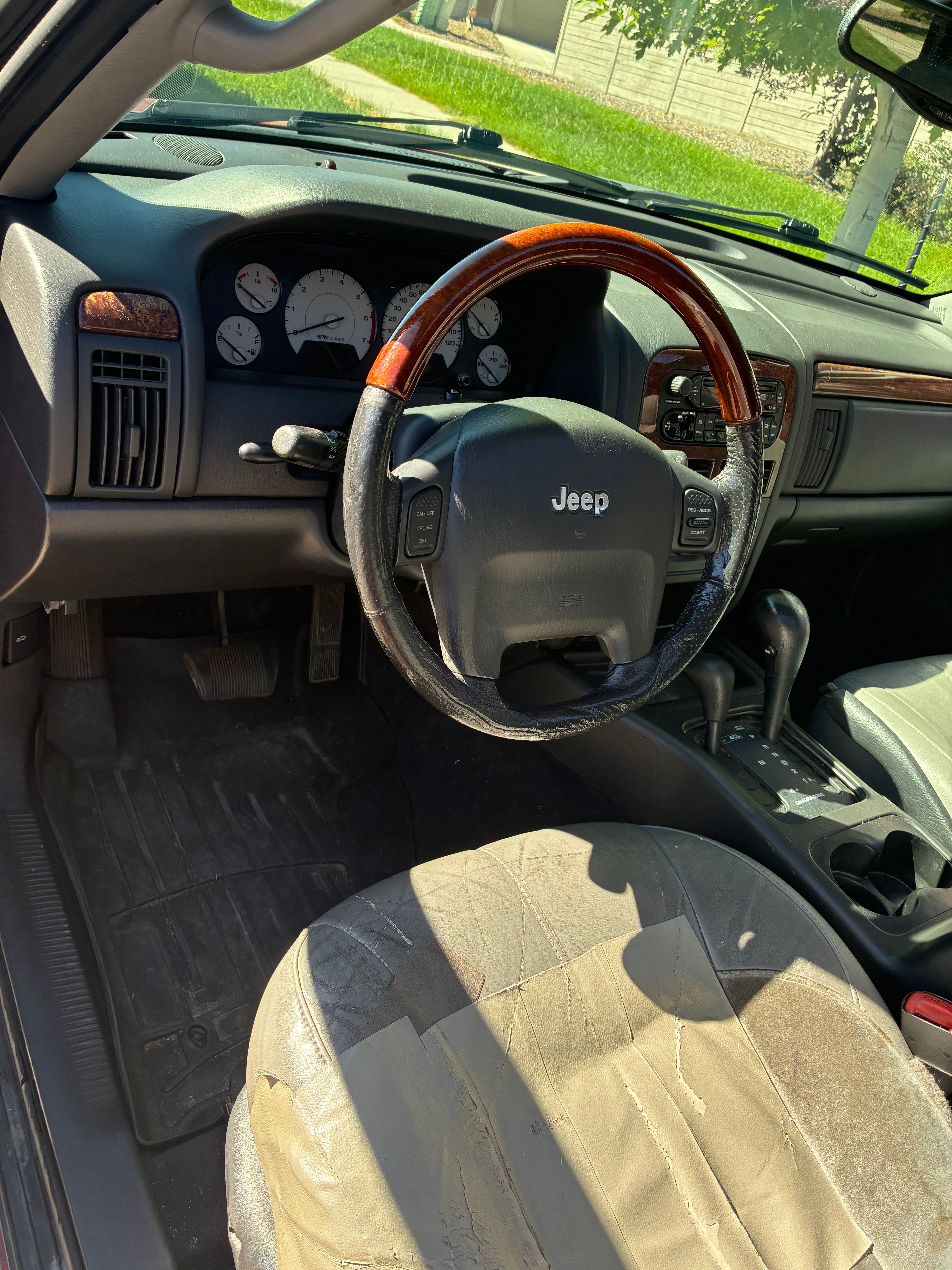 Used 2003 Jeep Grand Cherokee Overland AWD/4WD image 10