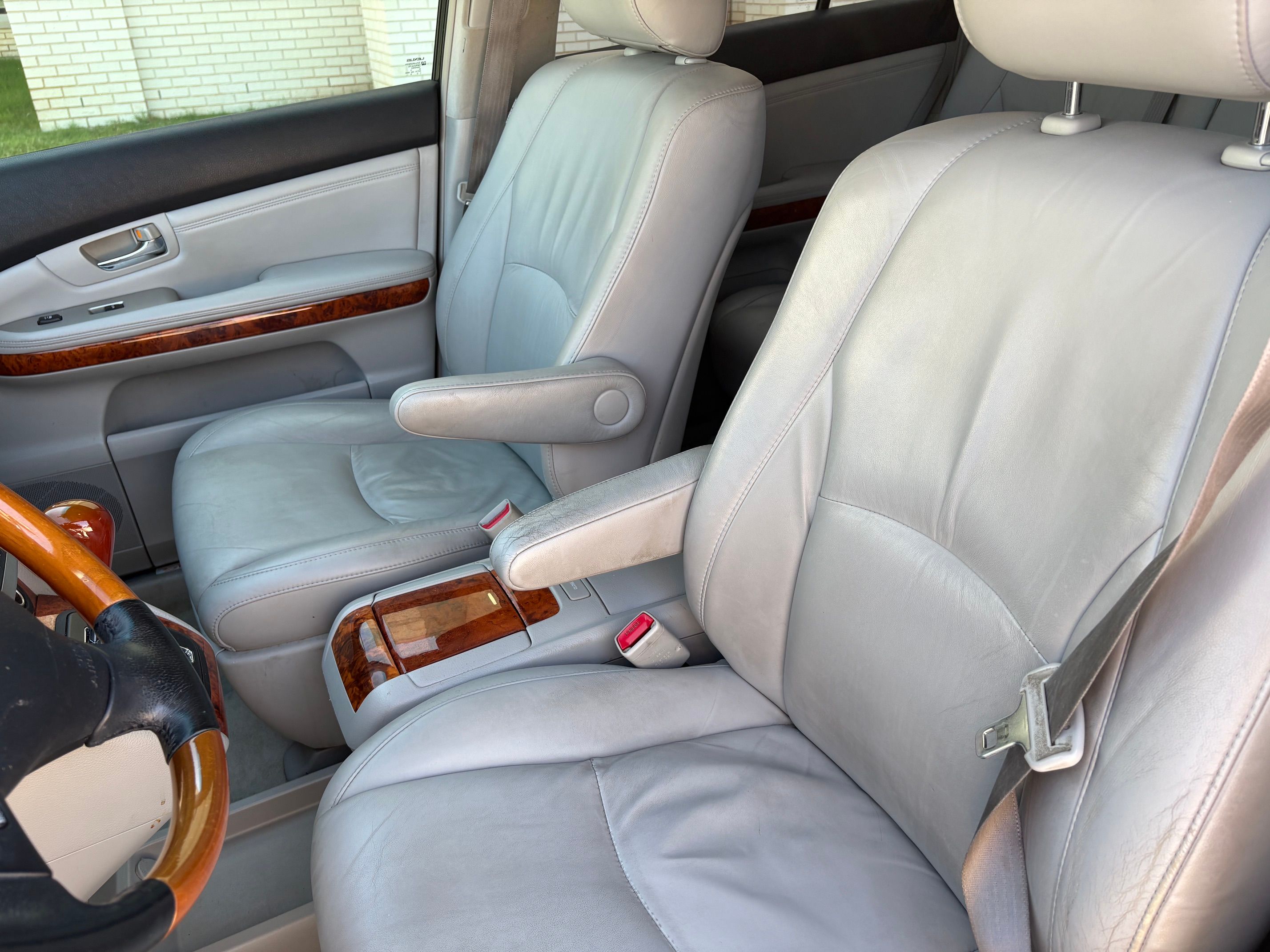 Used 2006 Lexus RX 330 FWD image 18