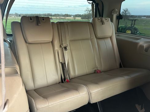 Used 2017 Ford Expedition XLT w/ Equipment Group 201A image 11