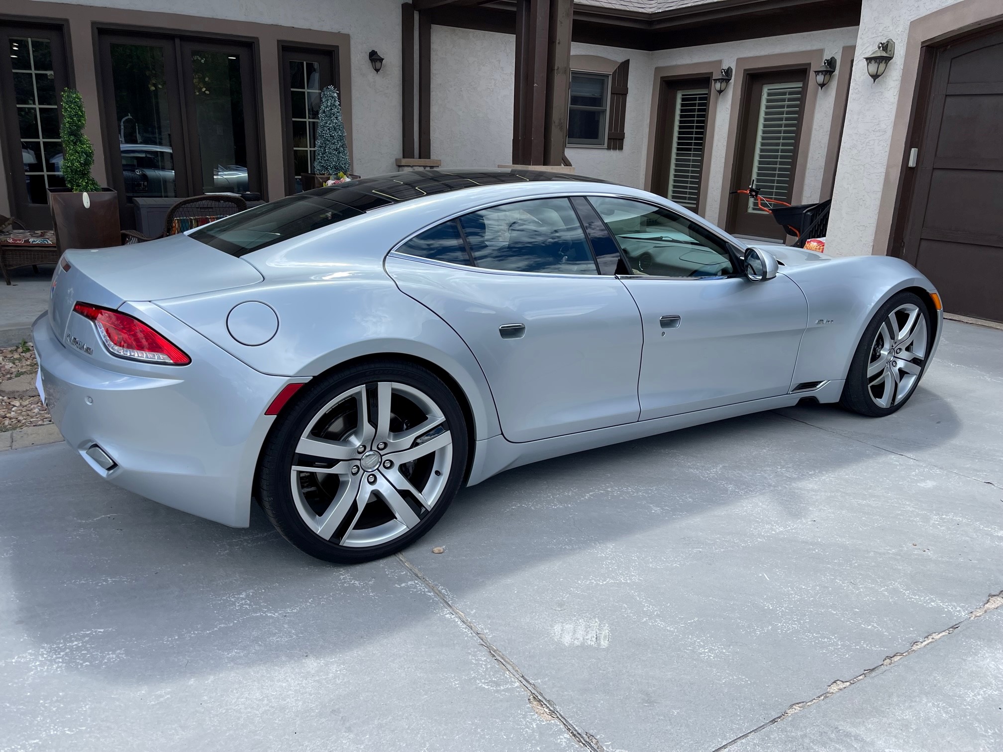 Used 2012 Fisker Karma EcoSport RWD image 5