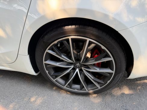 Used 2019 Maserati Ghibli S GranLusso AWD/4WD image 10