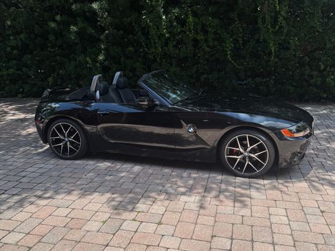 Used 2004 BMW Z4 2.5i RWD image 28