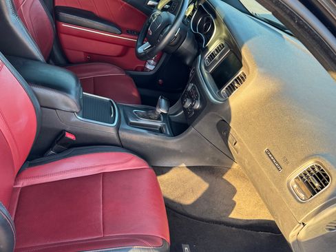 Used 2015 Dodge Charger R/T w/ Premium Group RWD image 17