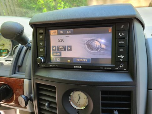 Used 2008 Chrysler Town & Country Touring image 28