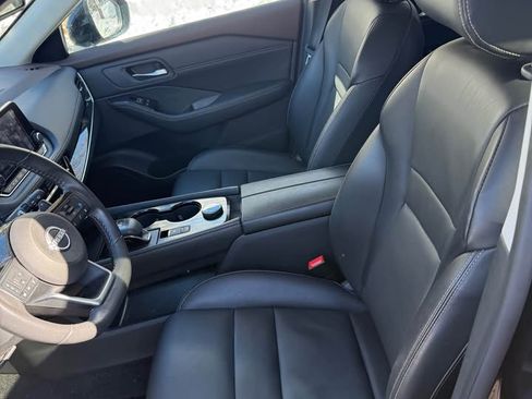 Used 2023 Nissan Rogue SL image 11