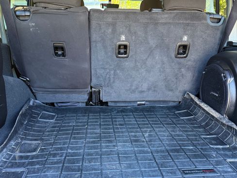 Used 2023 Jeep Wrangler Unlimited Sport image 10