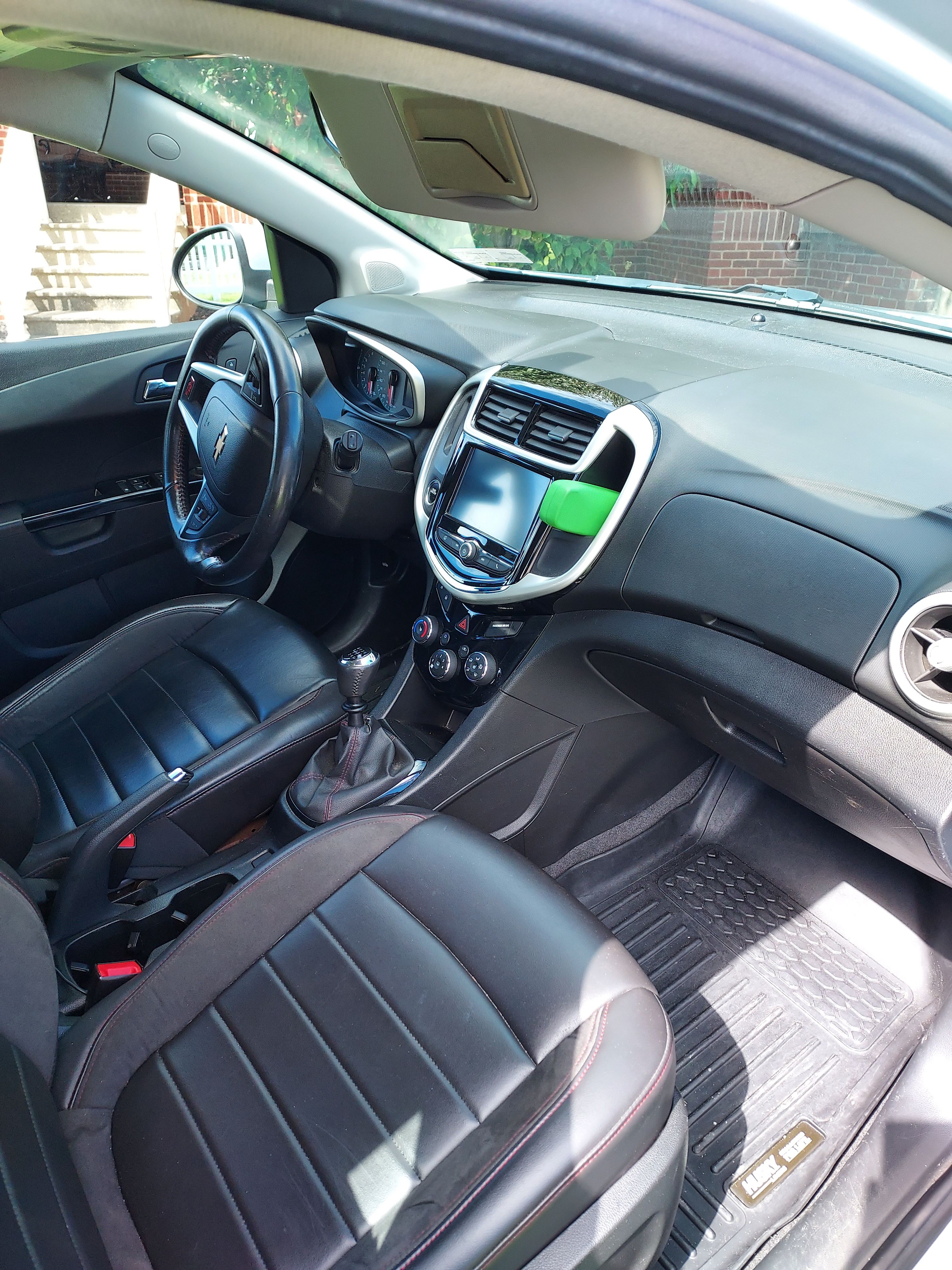 Used 2017 Chevrolet Sonic Premier FWD image 15