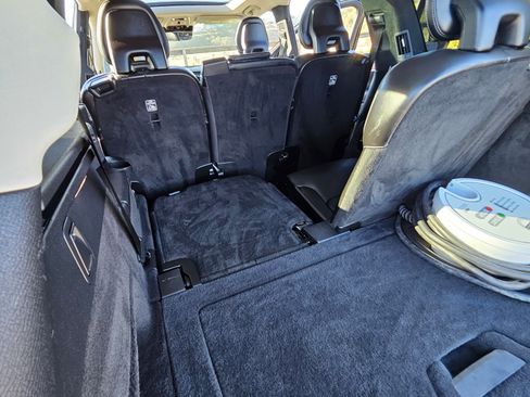 Used 2017 Volvo XC90 T8 Inscription w/ Luxury Package image 24