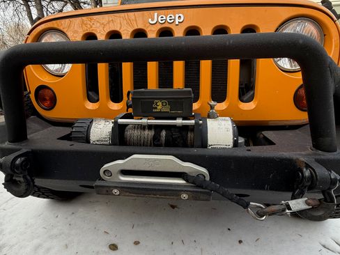 Used 2012 Jeep Wrangler Rubicon w/ PWR Convenience Group image 8