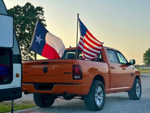 Used 2015 RAM 1500 Sport w/ Ignition Orange Sport Package image 19