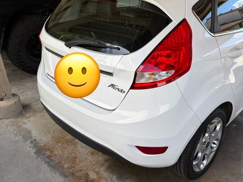 Used 2013 Ford Fiesta Titanium FWD image 5