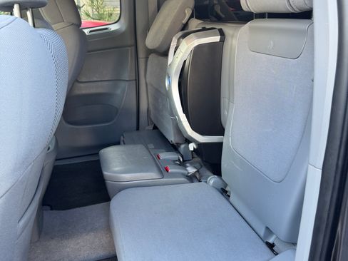 Used 2011 Toyota Tacoma 4x4 Access Cab V6 w/ TRD Off-Road Pkg image 15