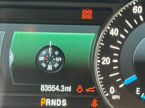 Used 2016 Ford Explorer Platinum image 9