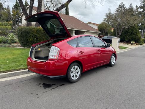 Used 2006 Toyota Prius image 2