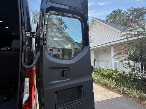 Used 2024 Mercedes-Benz Sprinter 2500 image 17