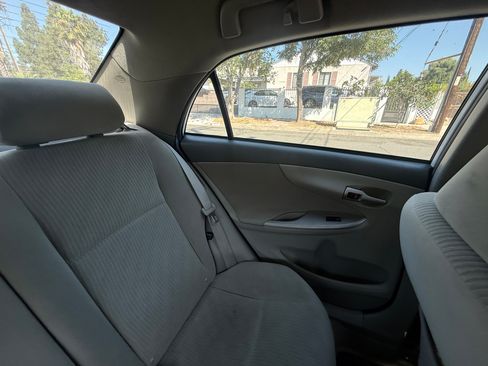Used 2010 Toyota Corolla FWD image 2