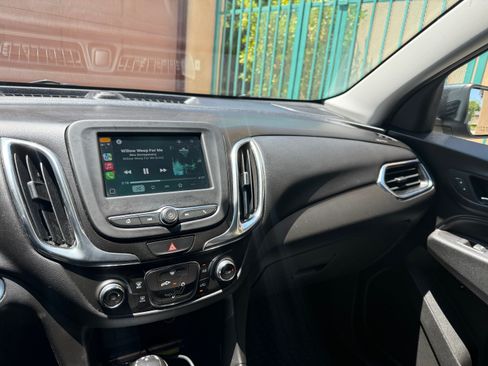 Used 2019 Chevrolet Equinox LT image 14