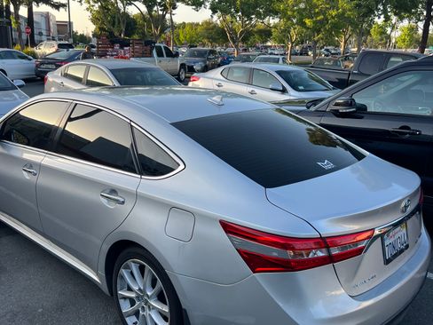 Used 2014 Toyota Avalon Limited image 4