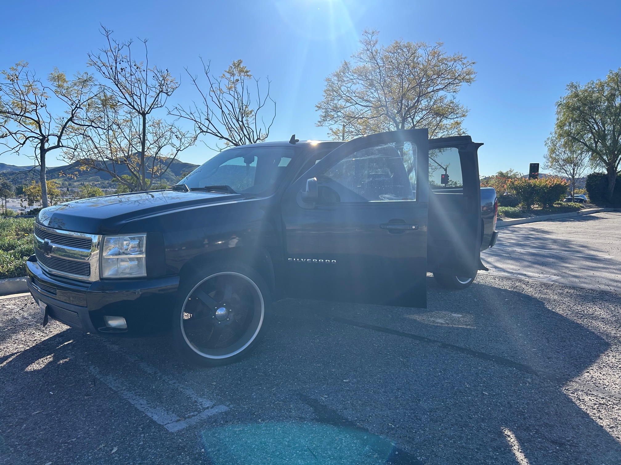 Used 2010 Chevrolet Silverado 1500 LTZ w/ Max Trailering Pack RWD image 9