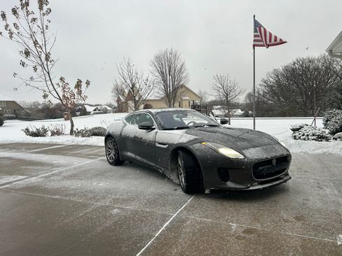 Used 2018 Jaguar F-TYPE Coupe image 13