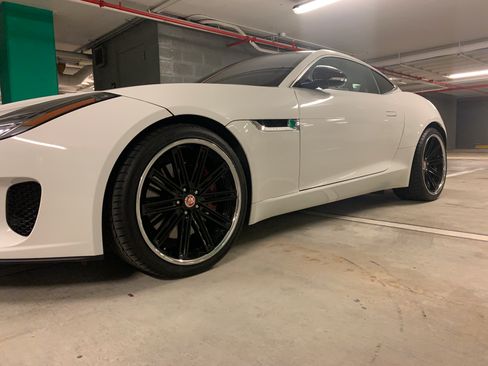 Used 2018 Jaguar F-TYPE 2.0 296 HP Coupe 2D image 10