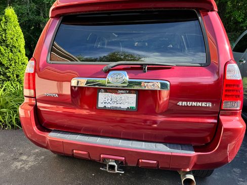 Used 2008 Toyota 4Runner Sport AWD/4WD image 12