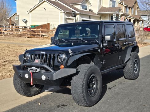 Used 2013 Jeep Wrangler Unlimited Rubicon w/ Connectivity Group image 1