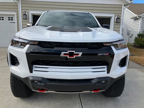 Used 2024 Chevrolet Colorado ZR2 w/ ZR2 Convenience Package III image 4