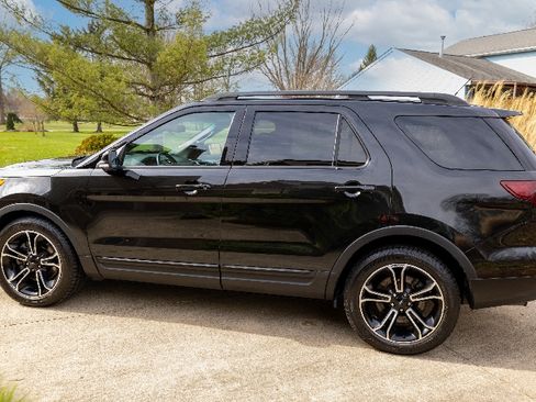 Used 2015 Ford Explorer Sport w/ Equipment Group 401A image 5