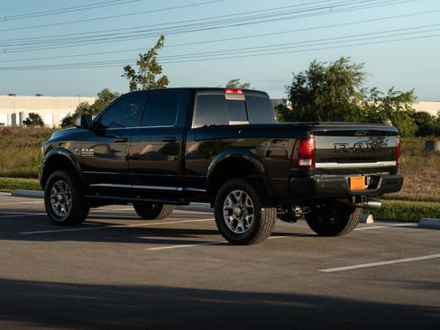Used 2018 RAM 2500 Limited image 2