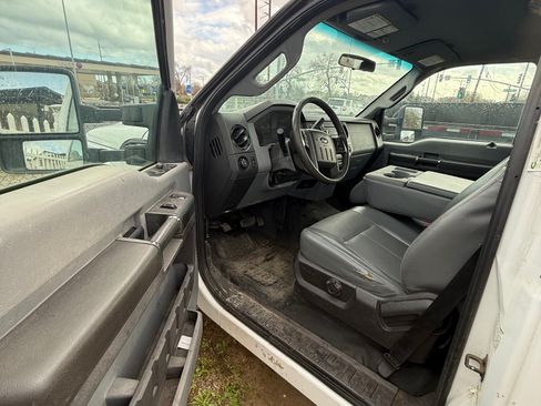 Used 2016 Ford F350 XL w/ Power Equipment Group image 11