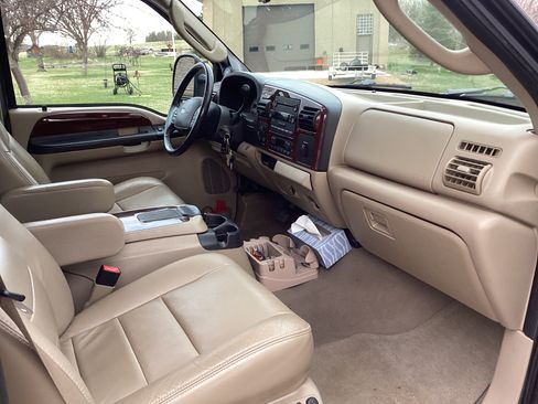 Used 2007 Ford F350 Lariat AWD/4WD image 9