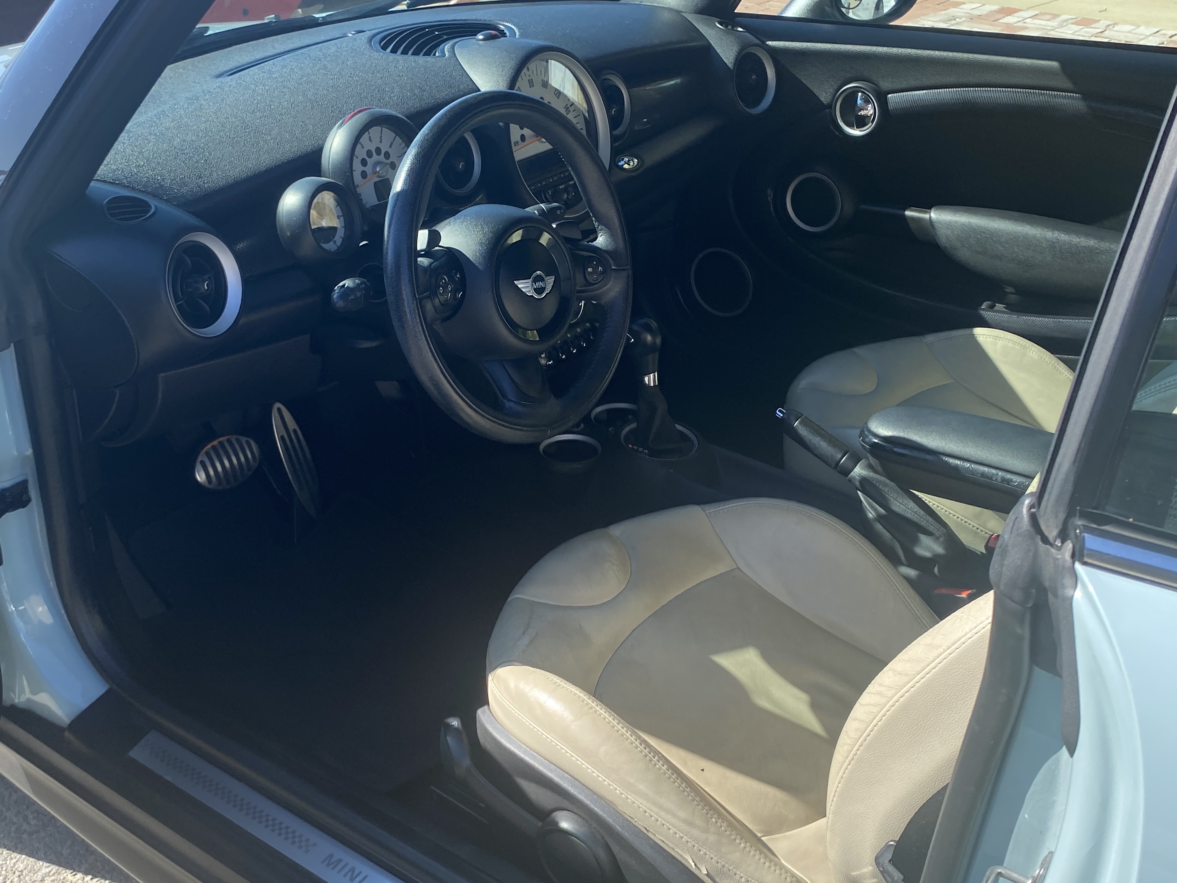 Used 2014 MINI Cooper S FWD image 12