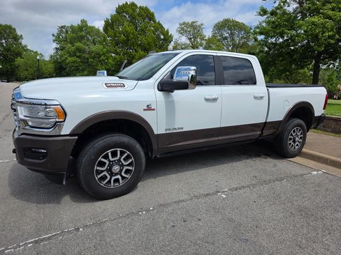 Used 2024 RAM 2500 Limited w/ Safety Group image 4