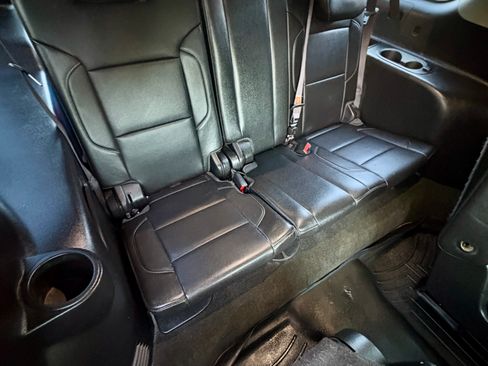 Used 2016 Chevrolet Suburban LTZ image 16