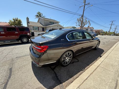 Used 2017 BMW 740e xDrive image 14