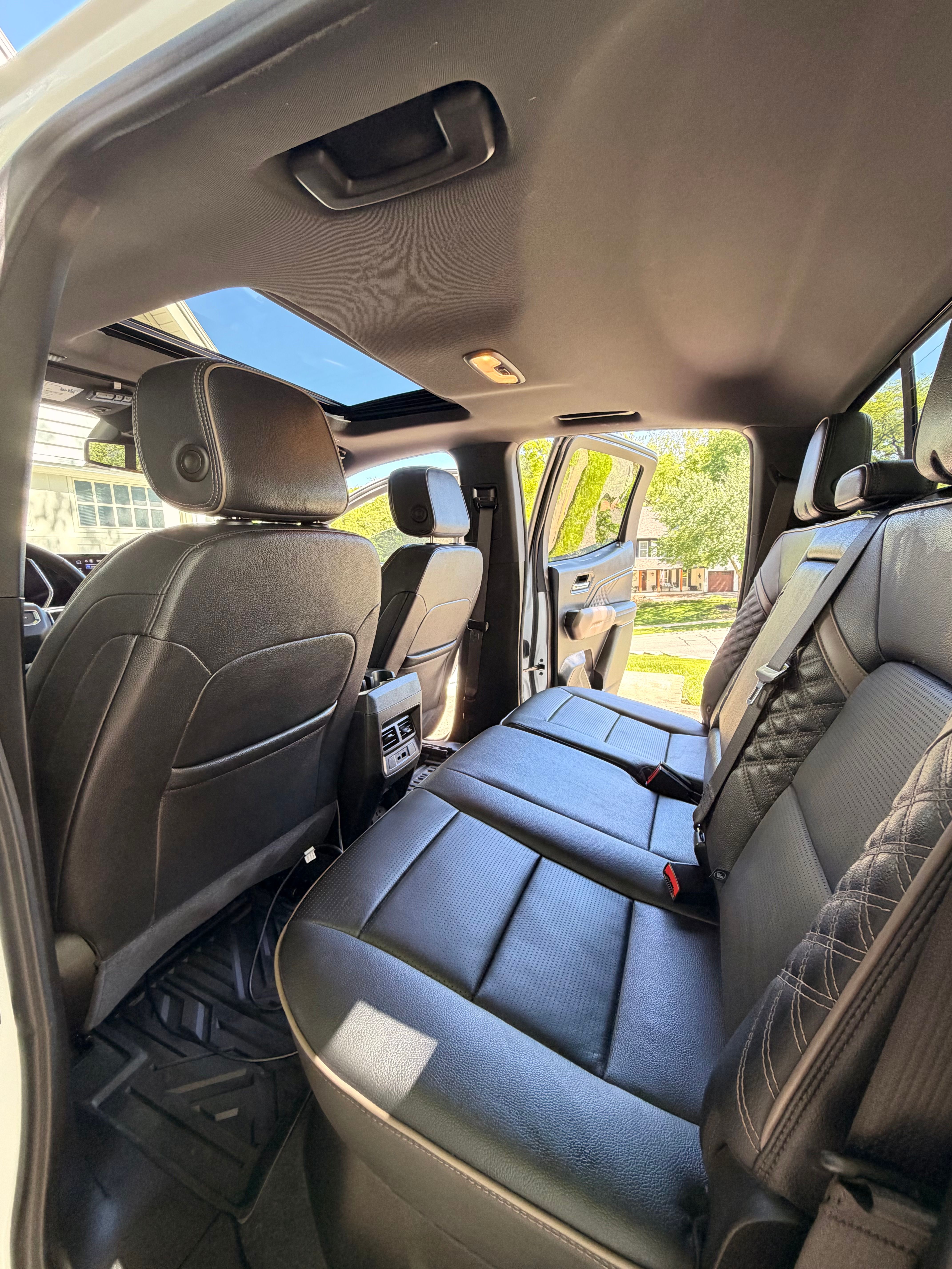 Used 2025 GMC Canyon Denali AWD/4WD image 21