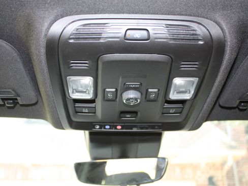 Used 2025 GMC Yukon Denali w/ Denali Reserve Package AWD/4WD image 21
