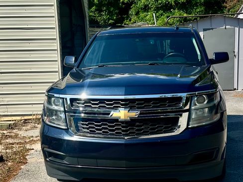 Used 2019 Chevrolet Tahoe LT RWD image 2