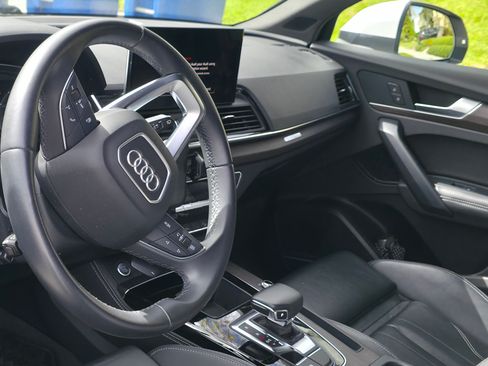 Used 2022 Audi Q5 2.0T Premium Plus image 2