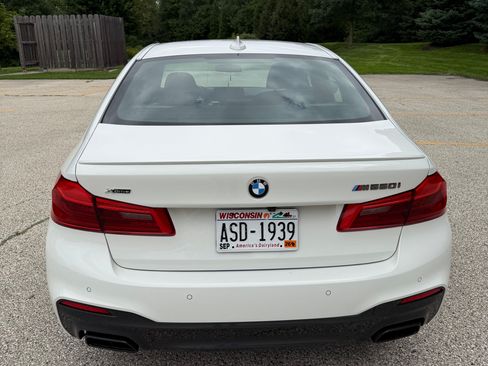 Used 2020 BMW M550i xDrive w/ Executive Package AWD/4WD image 4