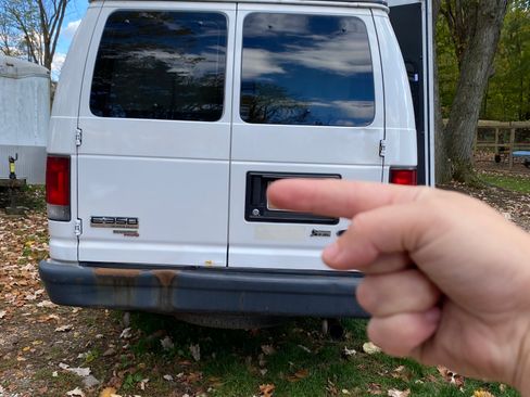 Used 2013 Ford E-350 and Econoline 350 Extended Super Duty image 16