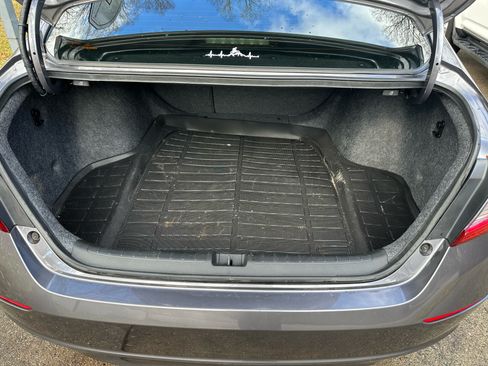 Used 2020 Honda Accord Hybrid image 14