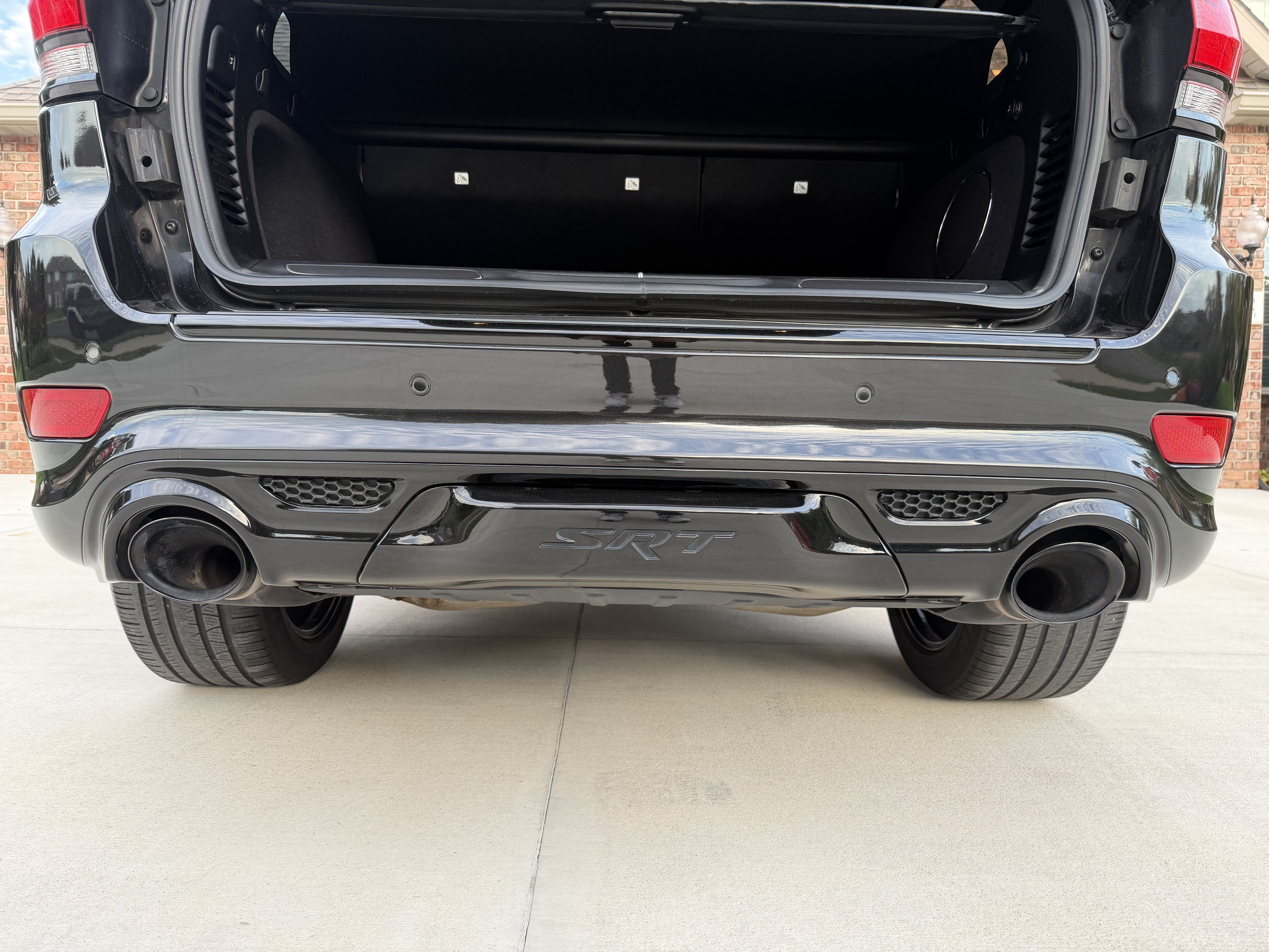 Used 2014 Jeep Grand Cherokee SRT w/ Trailer Tow Group IV AWD/4WD image 29