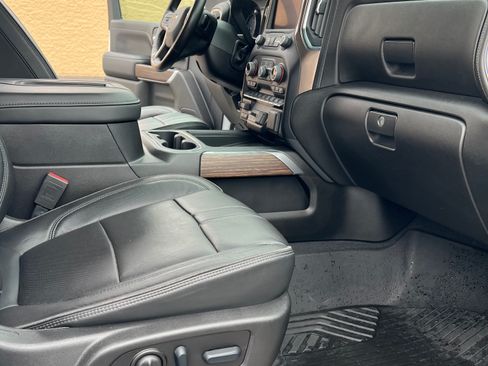 Used 2022 Chevrolet Silverado 3500 High Country w/ Z71 Off-Road Package AWD/4WD image 23