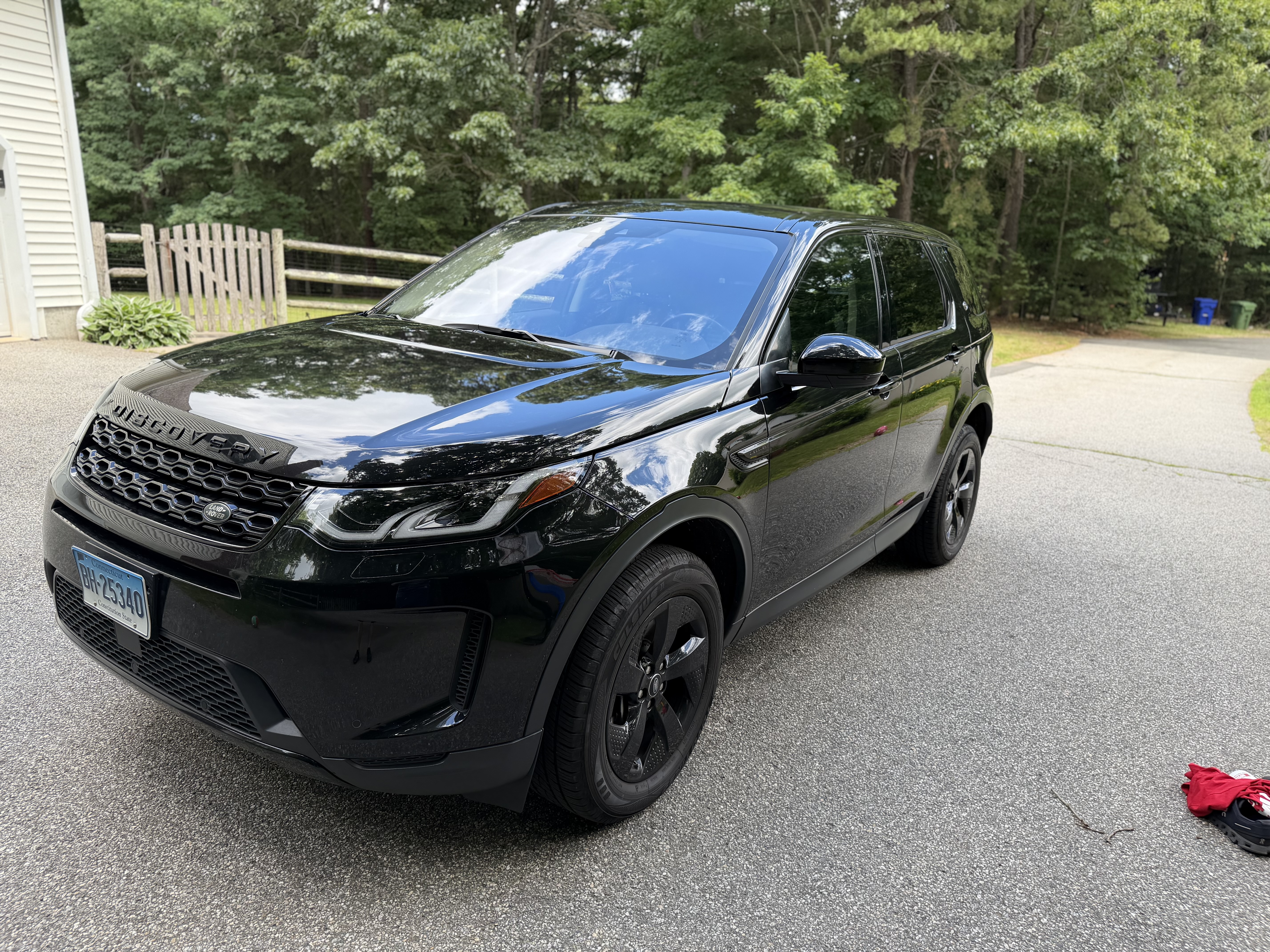 Used 2020 Land Rover Discovery Sport SE AWD/4WD image 2