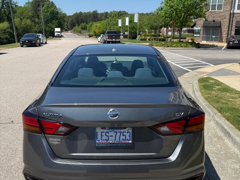 Used 2019 Nissan Altima 2.5 SV image 5