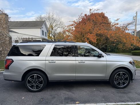 Used 2019 Ford Expedition Max Limited w/ Equipment Group 303A image 4