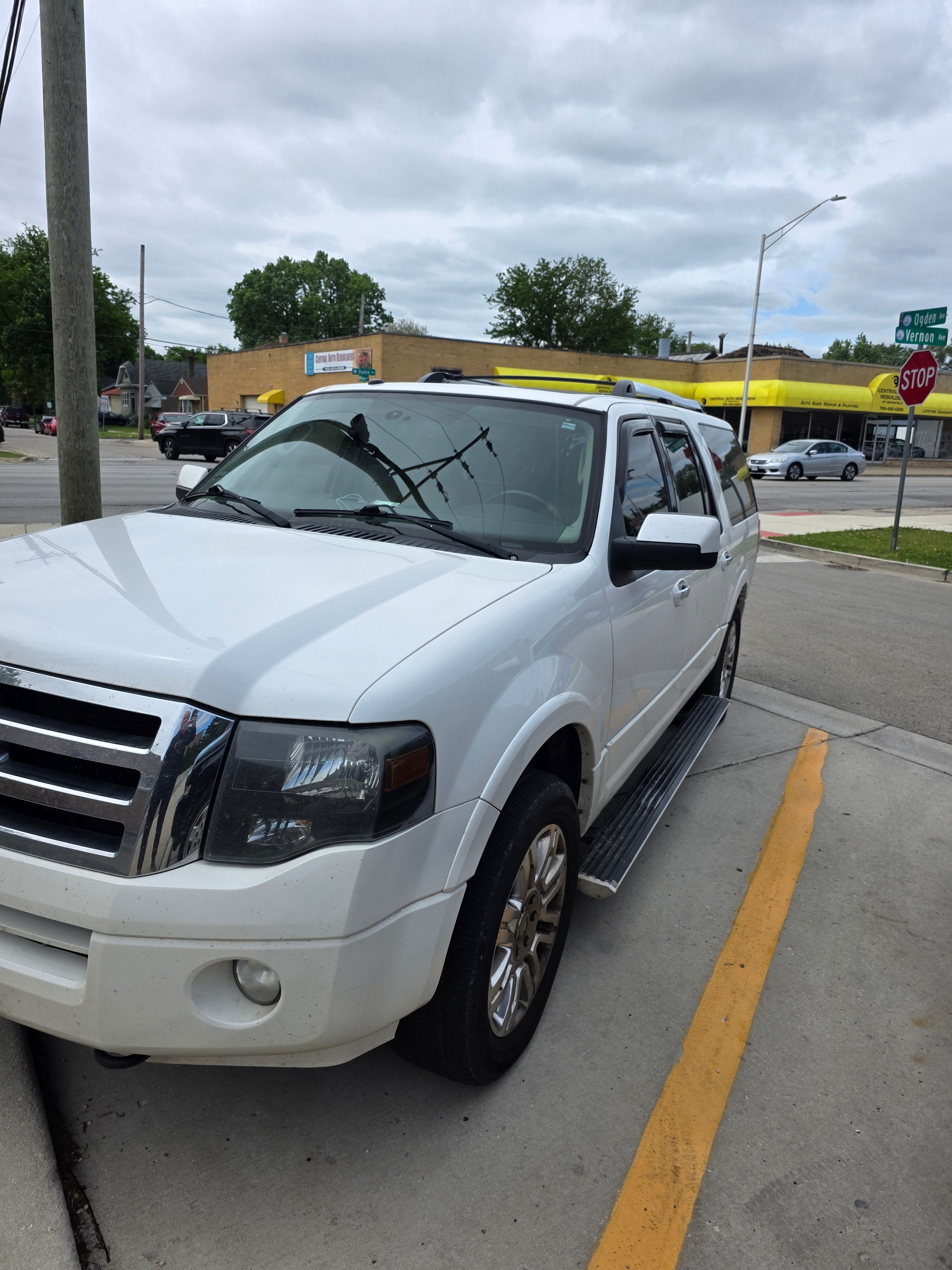 Used 2011 Ford Expedition EL Limited w/ 301A Rapid Spec Order Code AWD/4WD image 5